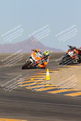 media/Oct-07-2023-CVMA (Sat) [[f84d08e330]]/Race 13 500 Supersport-350 Supersport/